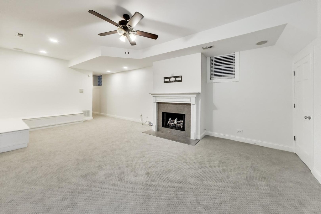 3928 N Greenview Avenue - Photo 20