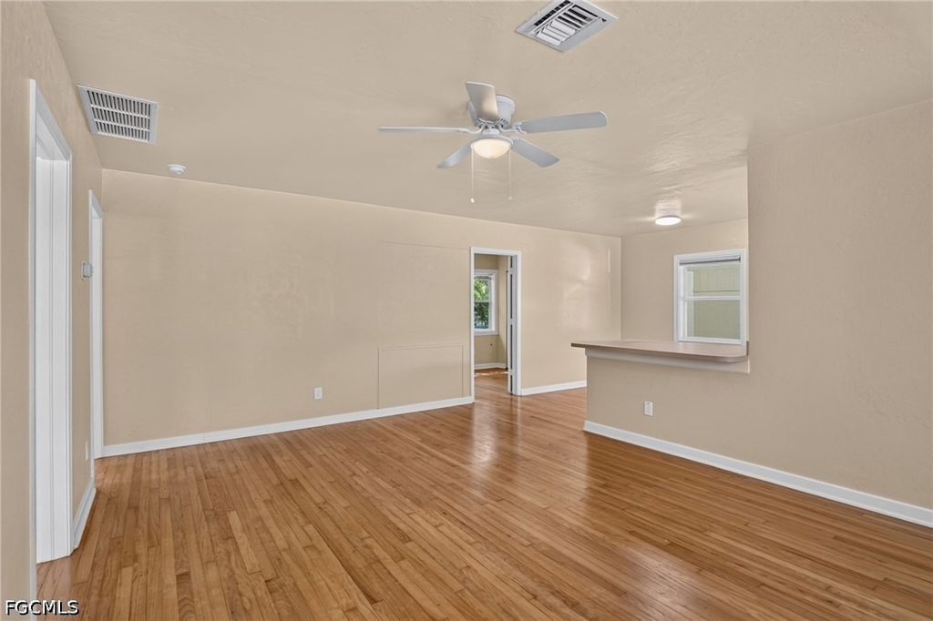 1484 Linhart Avenue - Photo 3