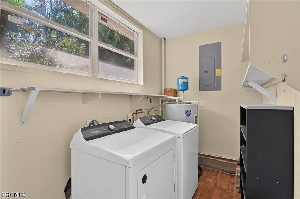 1484 Linhart Avenue - Photo 25