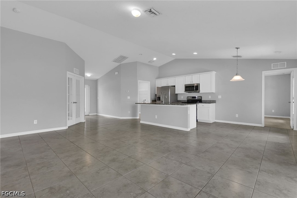 1736 Ne 1st Avenue - Photo 5