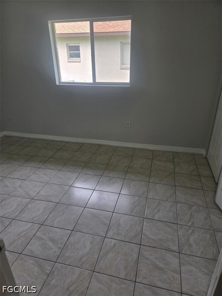 207 Se 23rd Place - Photo 8