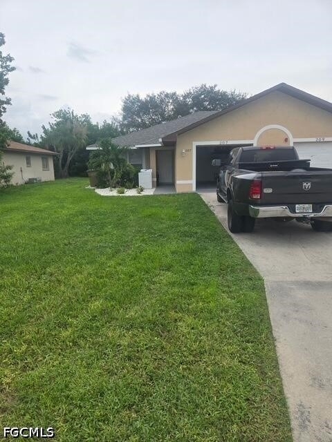 207 Se 23rd Place - Photo 0