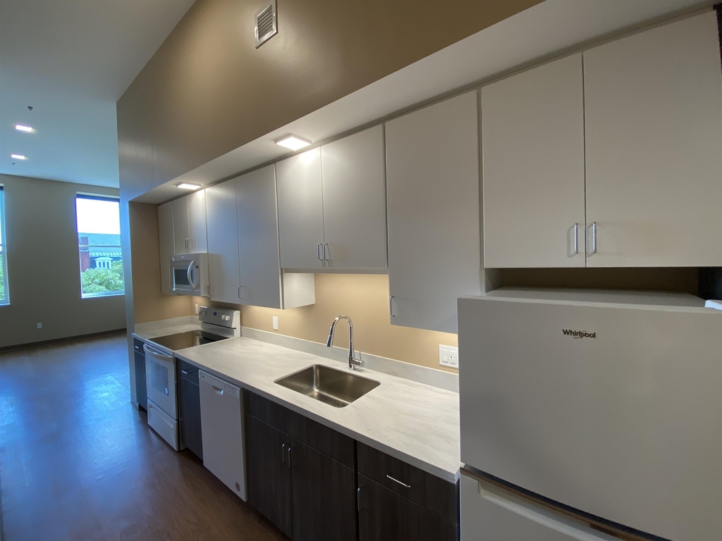 83 Hanover - Photo 18