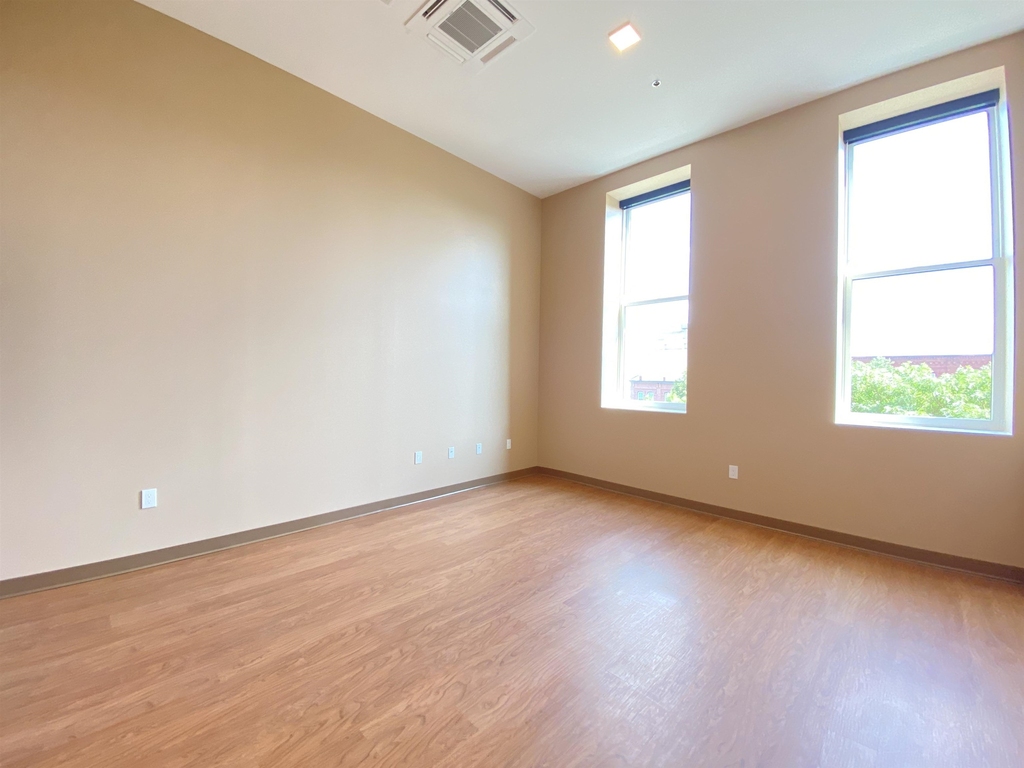 83 Hanover - Photo 32