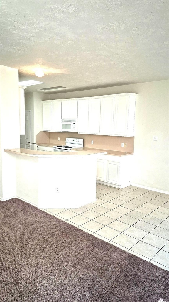 16215 Sandy Path - Photo 2