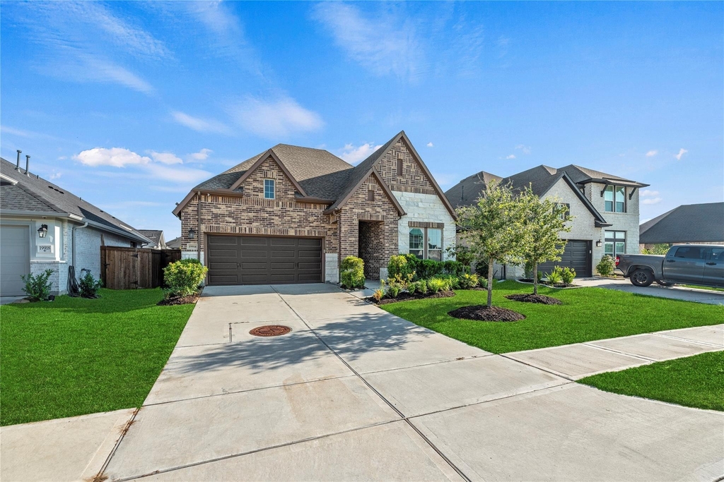 19914 Valentina Pointe Drive - Photo 3
