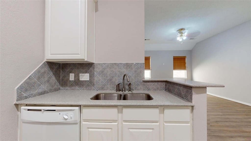 1214 Sand Pines - Photo 28