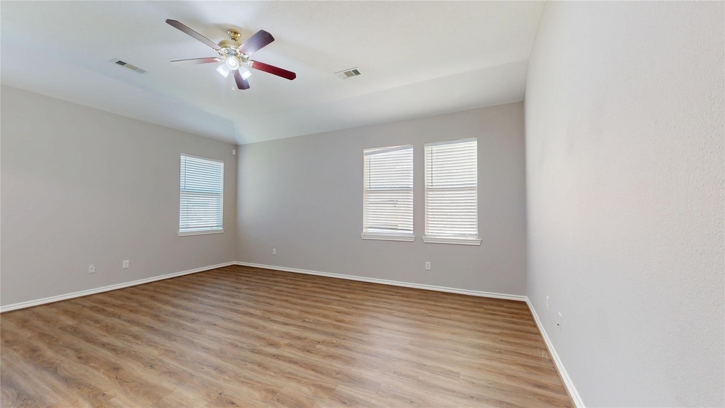 1214 Sand Pines - Photo 18