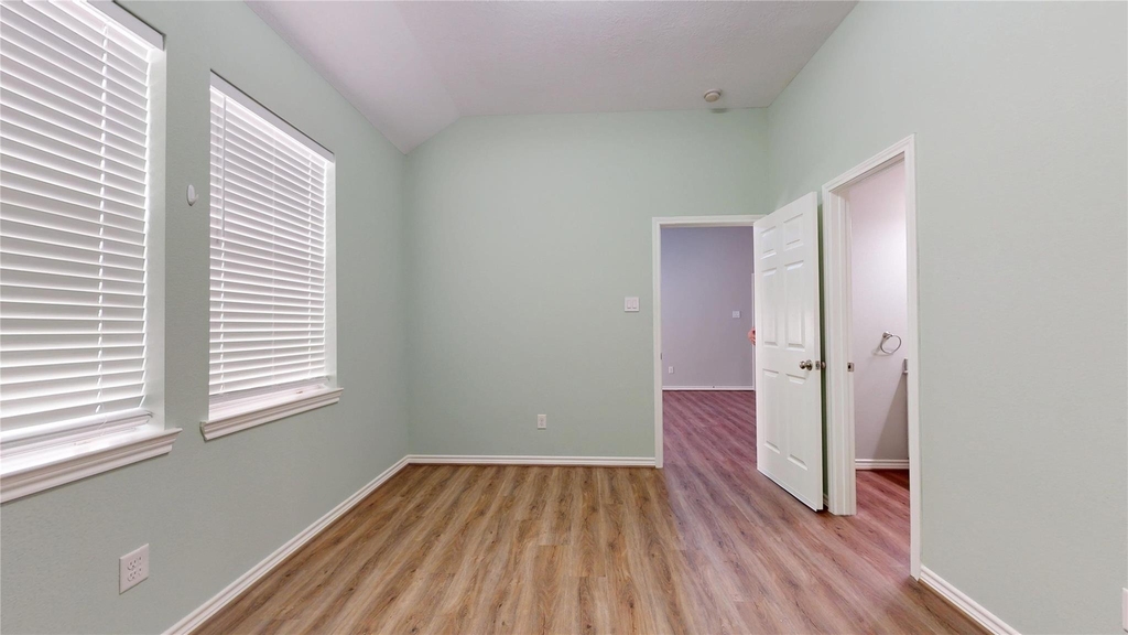 1214 Sand Pines - Photo 33