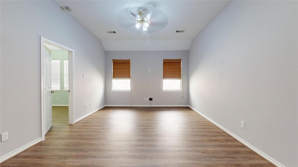 1214 Sand Pines - Photo 30