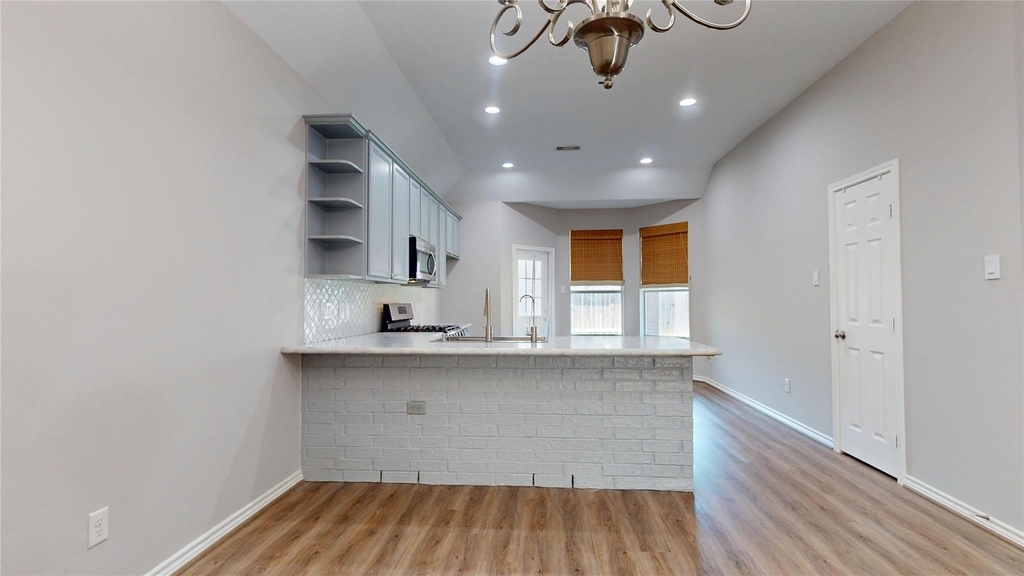 1214 Sand Pines - Photo 10