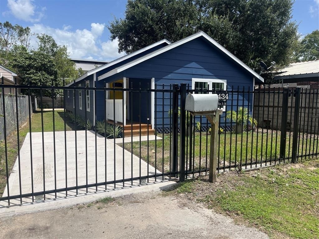 3434 Easy Street - Photo 1