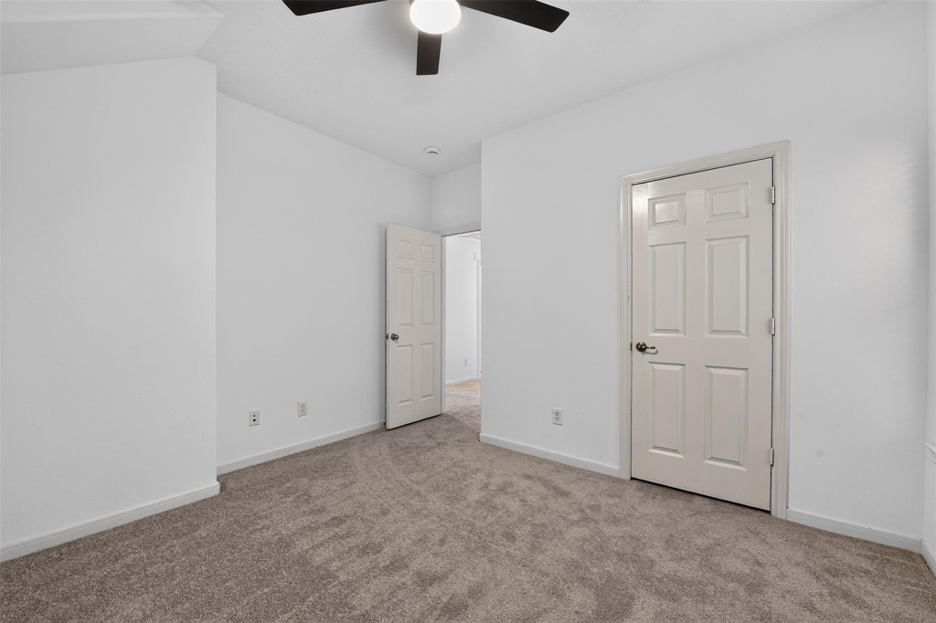 3 W Archwyck Circle - Photo 17