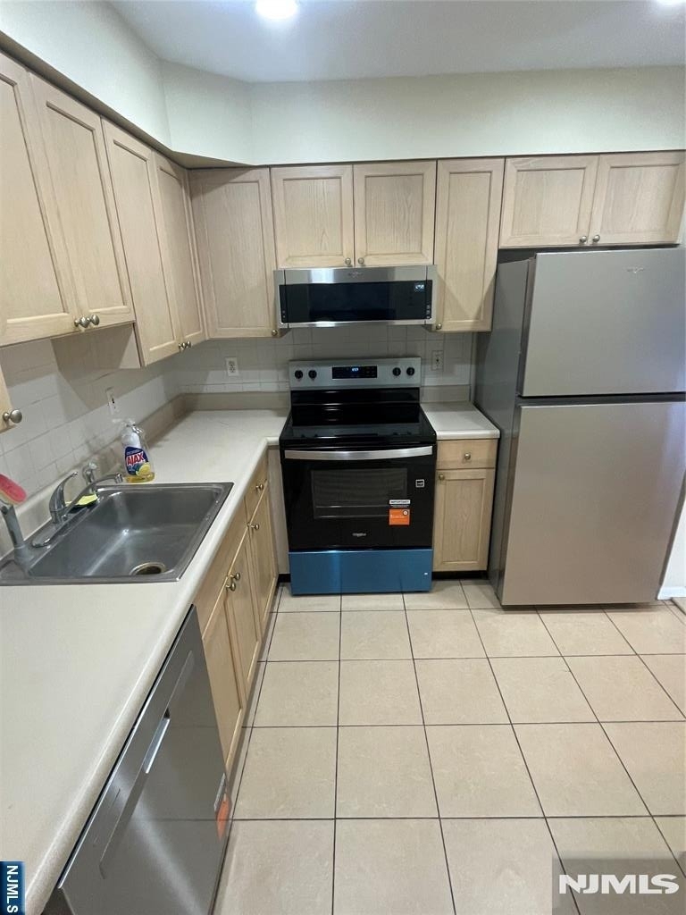 460 Liberty - Photo 6