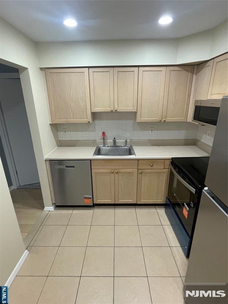 460 Liberty - Photo 7