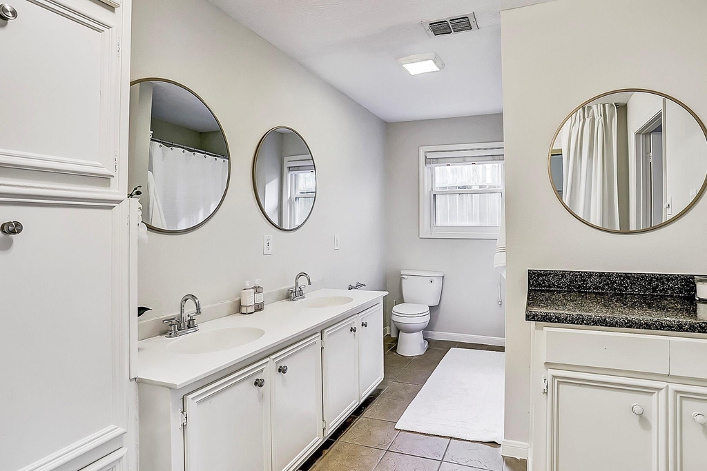 9402 Bevlyn Drive - Photo 6