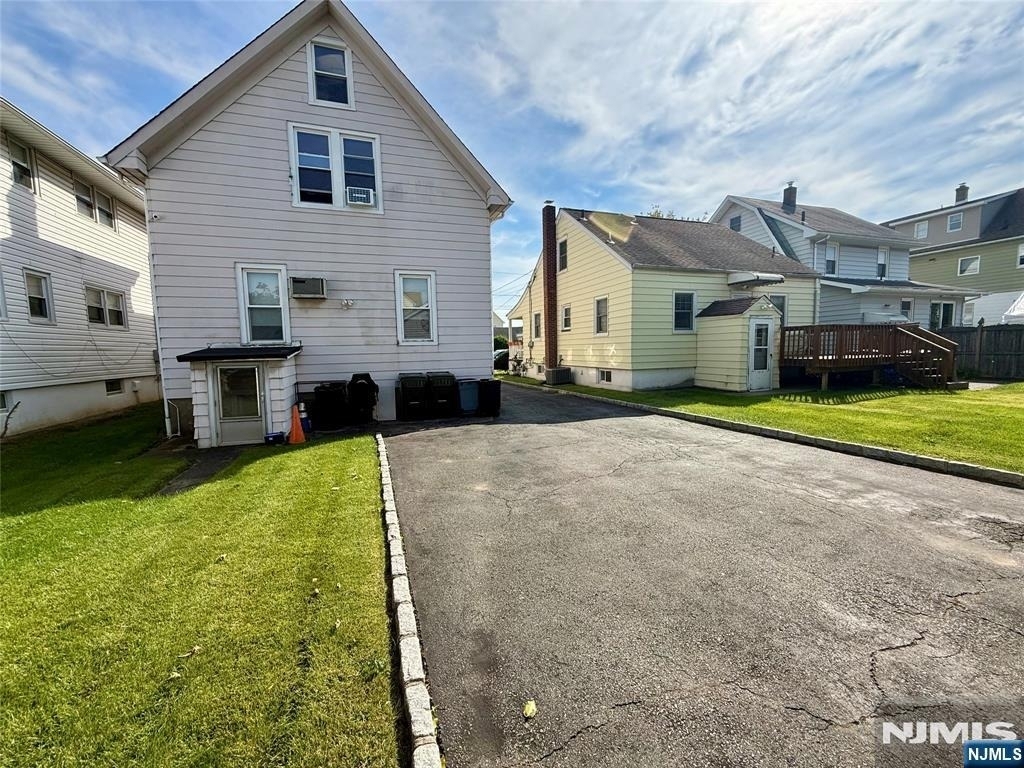 159 Market - Photo 2