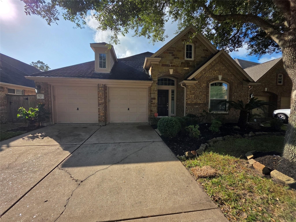 5221 Cottonwood Creek Lane - Photo 0