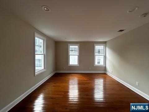 195 Closter Dock - Photo 4