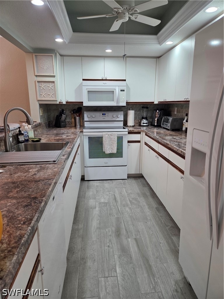 22161 Tallwood Court - Photo 4