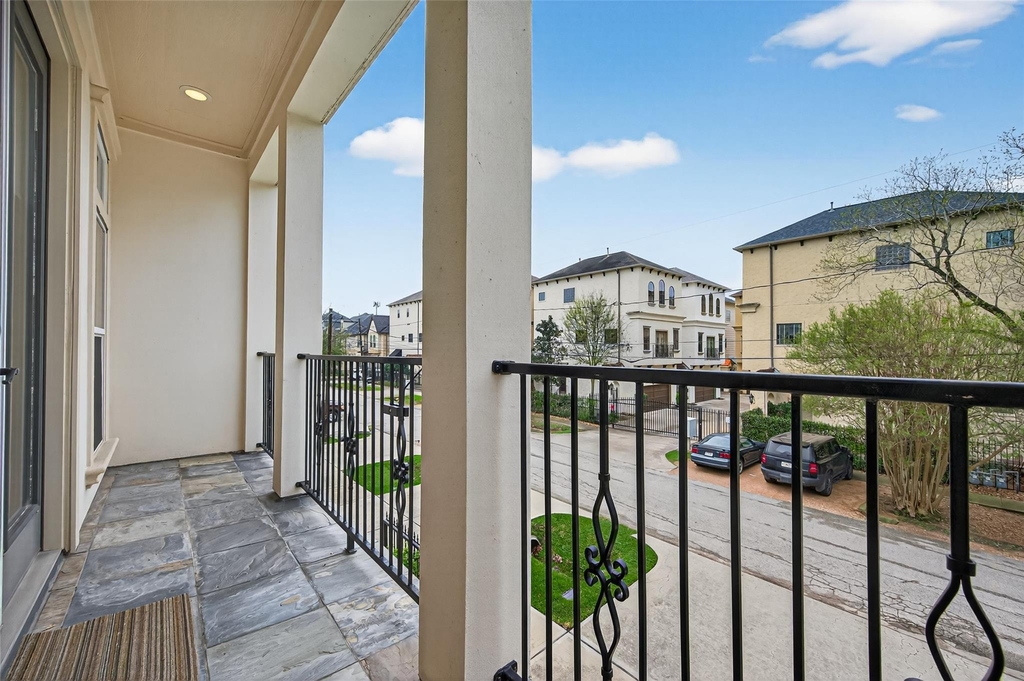 1429 W 21st Street - Photo 7