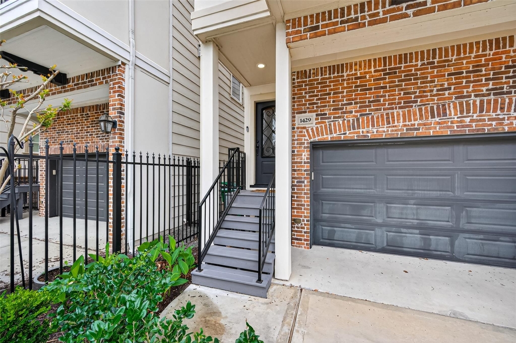 1429 W 21st Street - Photo 30