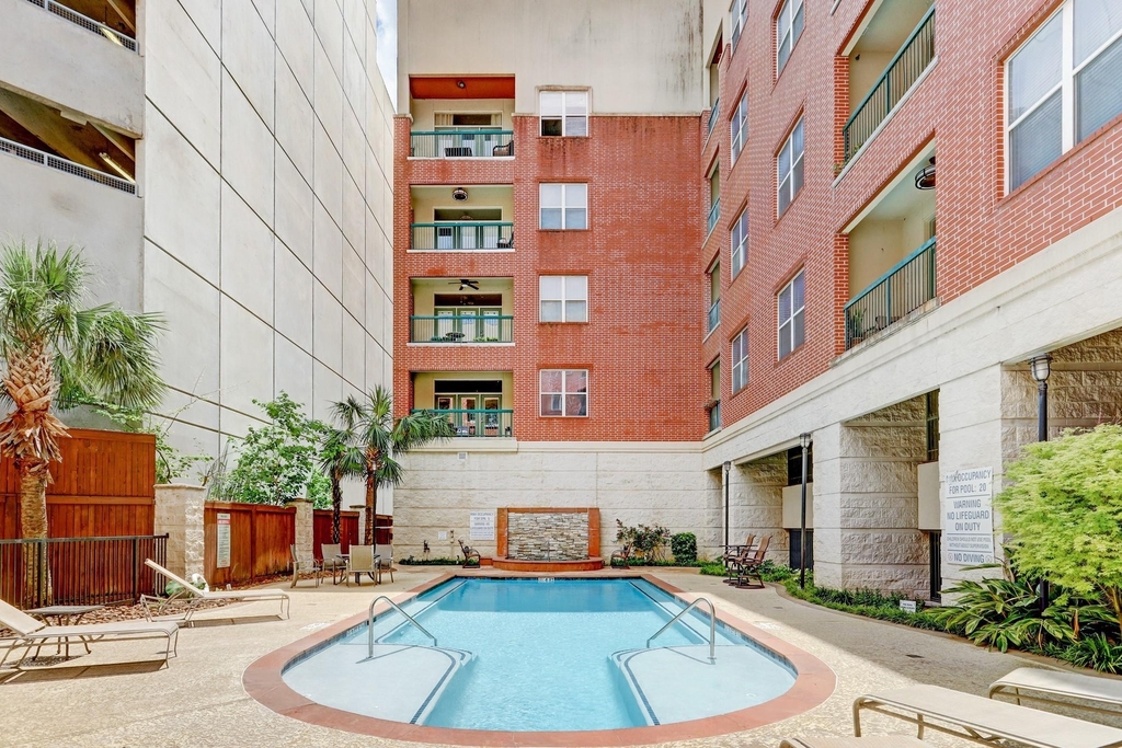 300 St Joseph Parkway - Photo 24