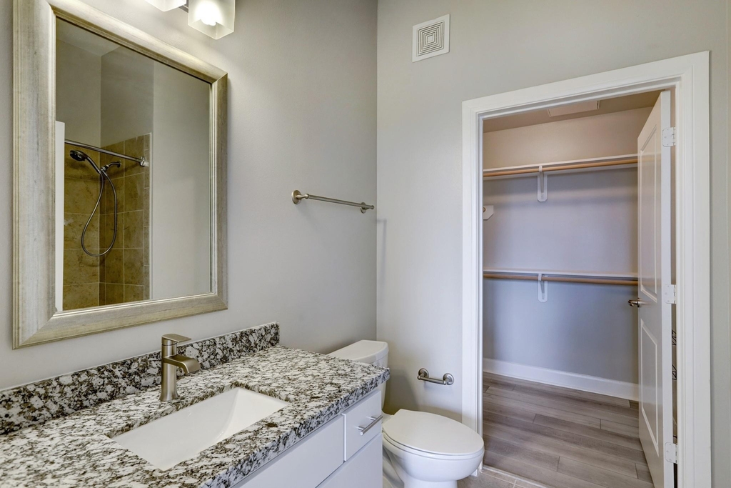300 St Joseph Parkway - Photo 14