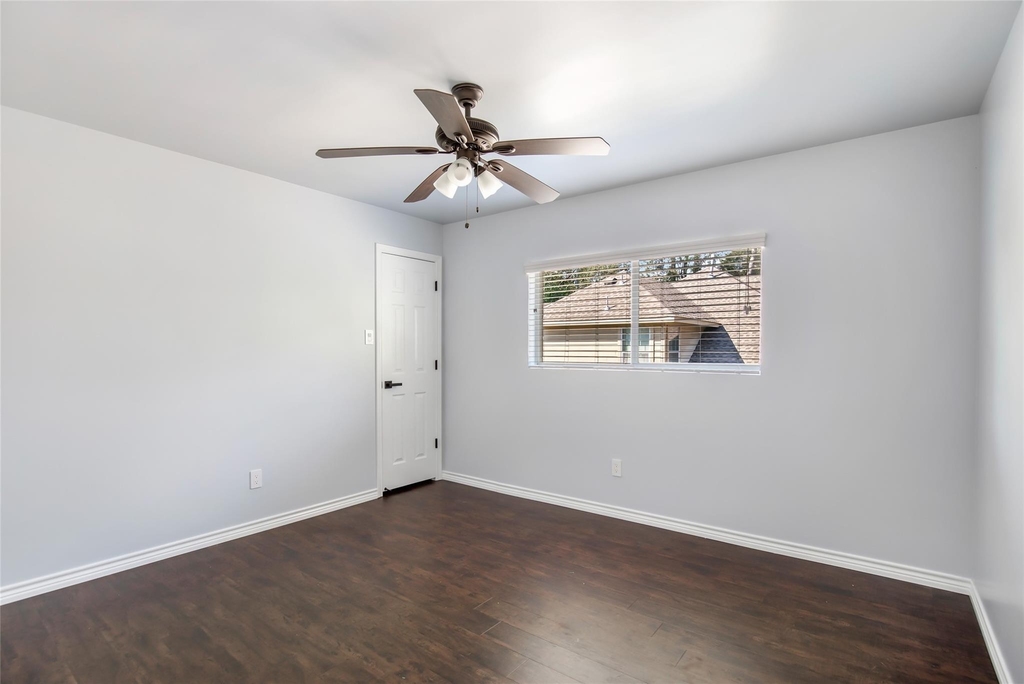 639 Trail Springs Court - Photo 29