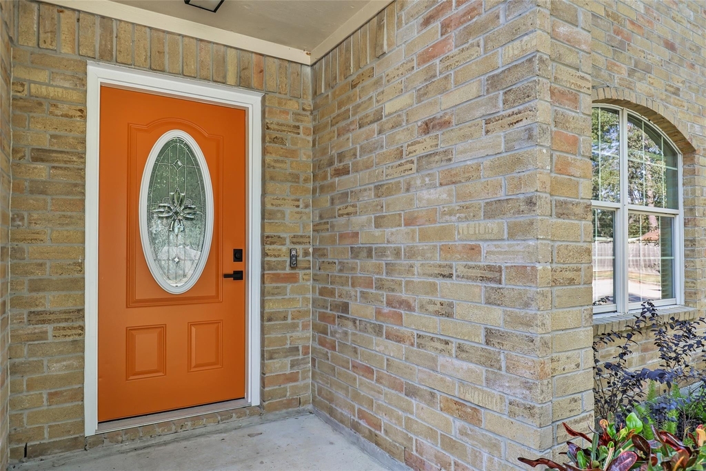 639 Trail Springs Court - Photo 2