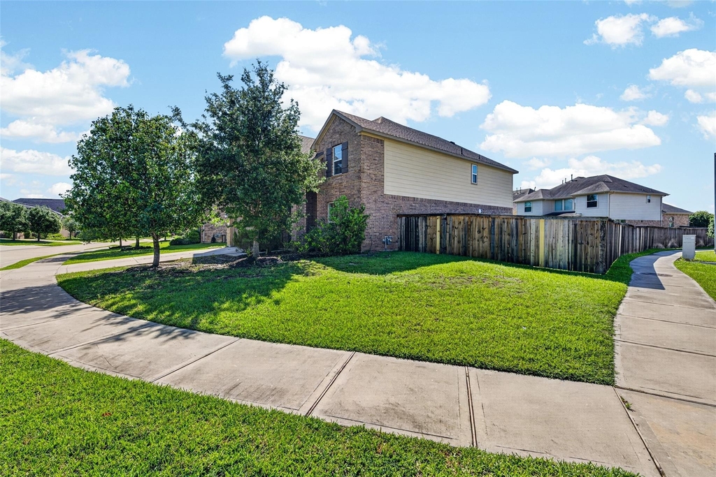 26743 Elrington Pointe Lane - Photo 3