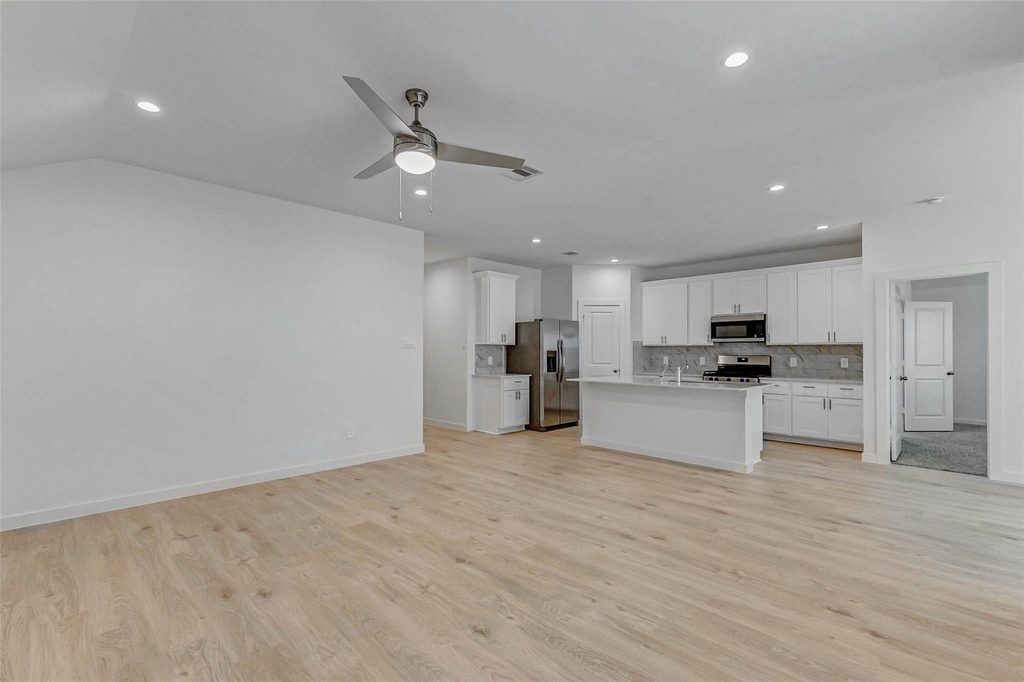 30307 Lighthouse Bluff Lane - Photo 7