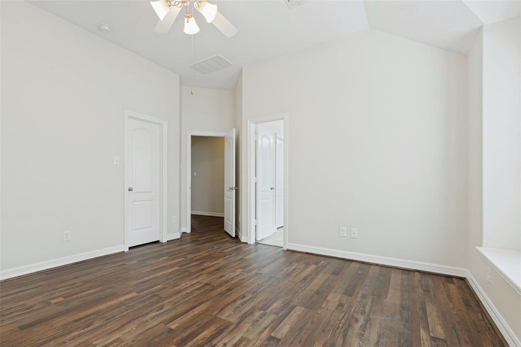 3318 Hardley Meadow Court - Photo 16