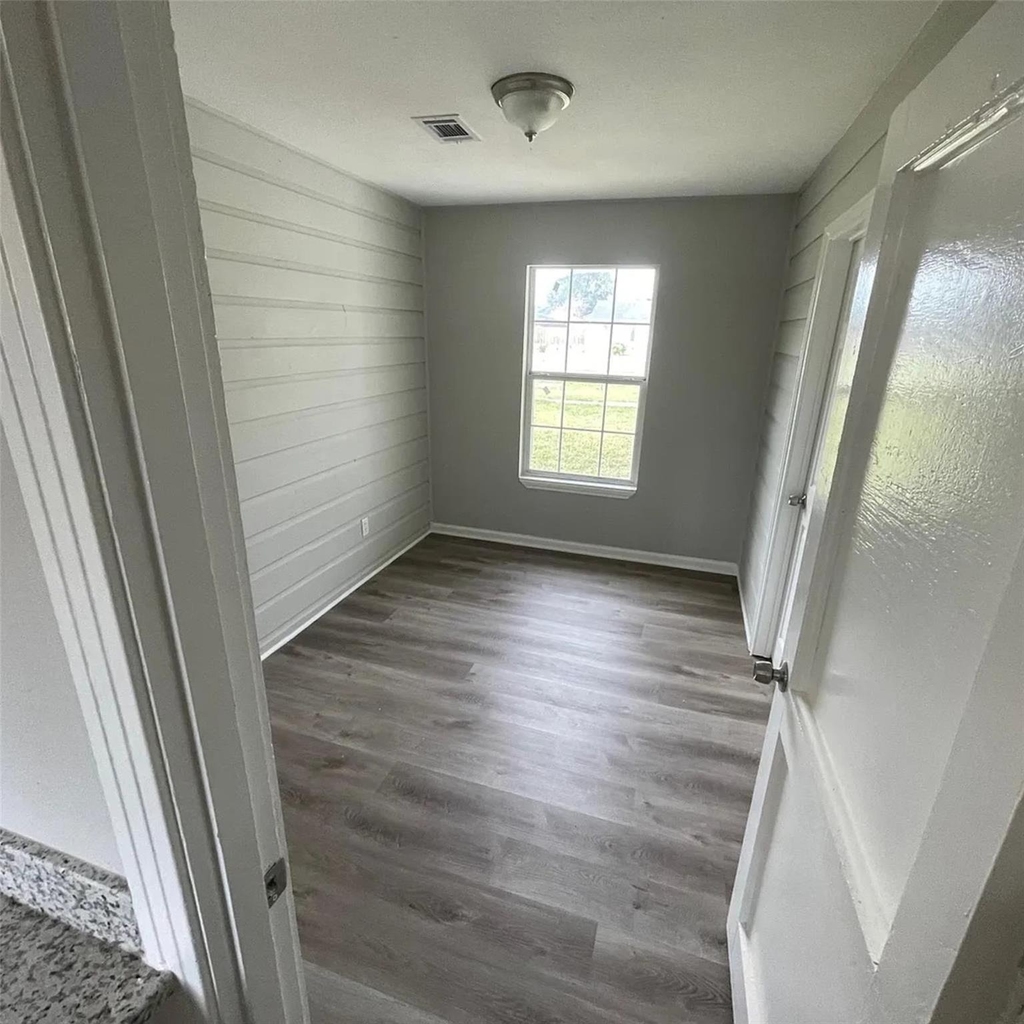 7617 Jutland Road - Photo 3
