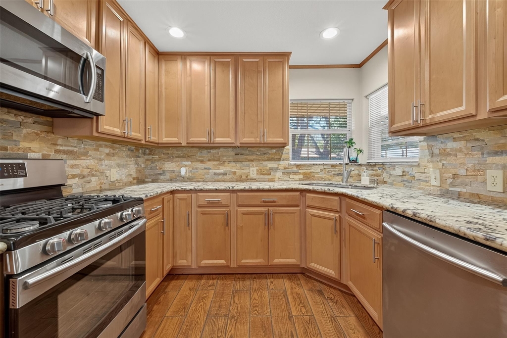 4045 Osby Drive - Photo 9