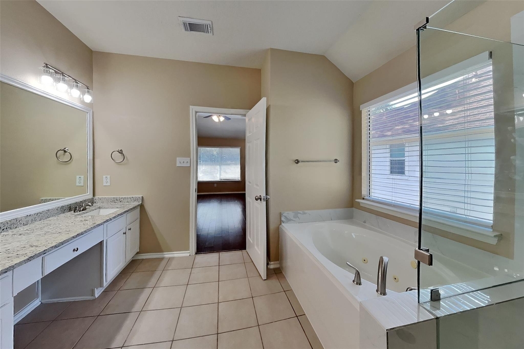7034 Atasca Creek Drive - Photo 10