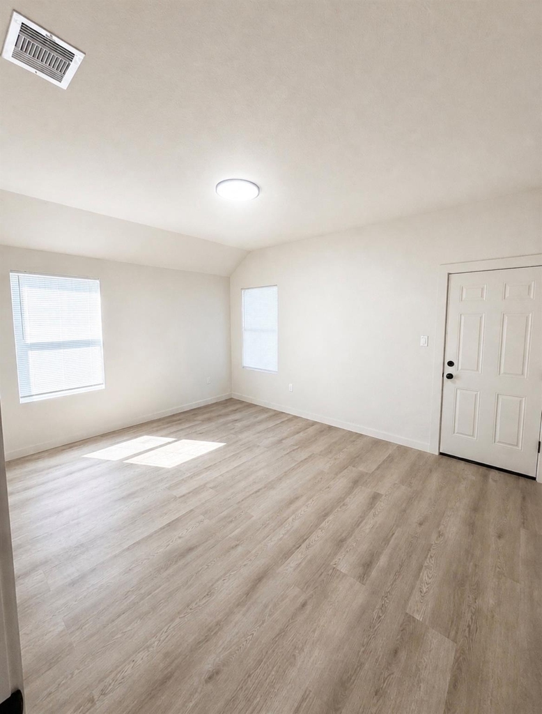 7145 Avenue K - Photo 8