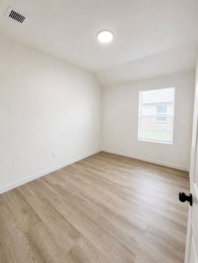 7145 Avenue K - Photo 4