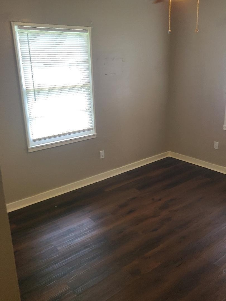 5018 Willow Glen Drive - Photo 10
