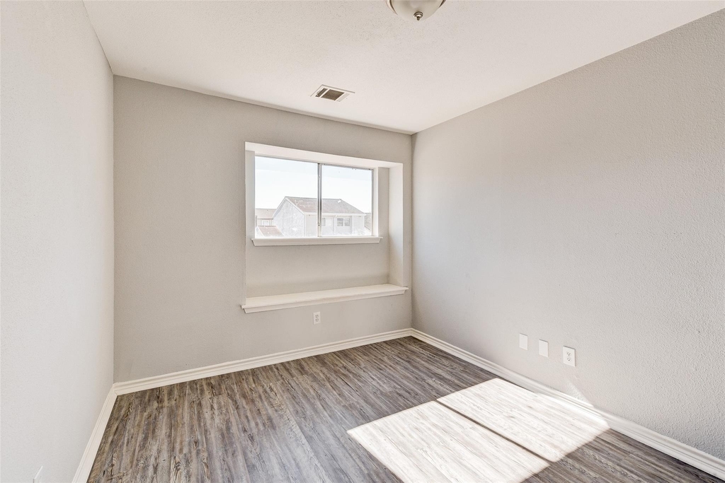 10318 Sommerville Avenue - Photo 27