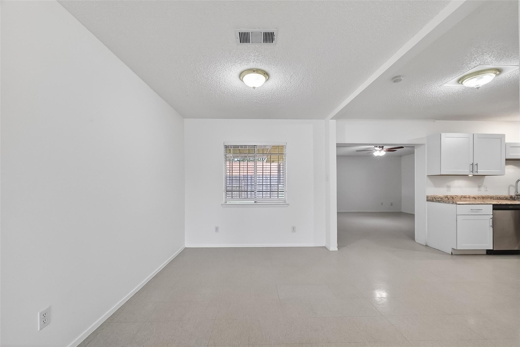 15022 Chipman Lane - Photo 10