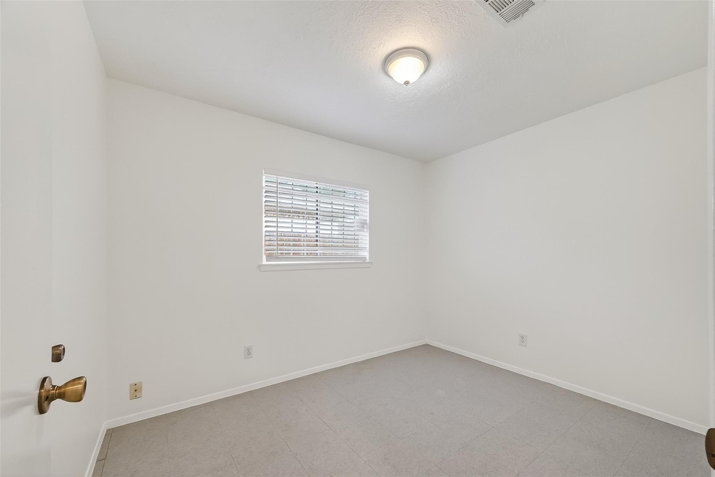 15022 Chipman Lane - Photo 20