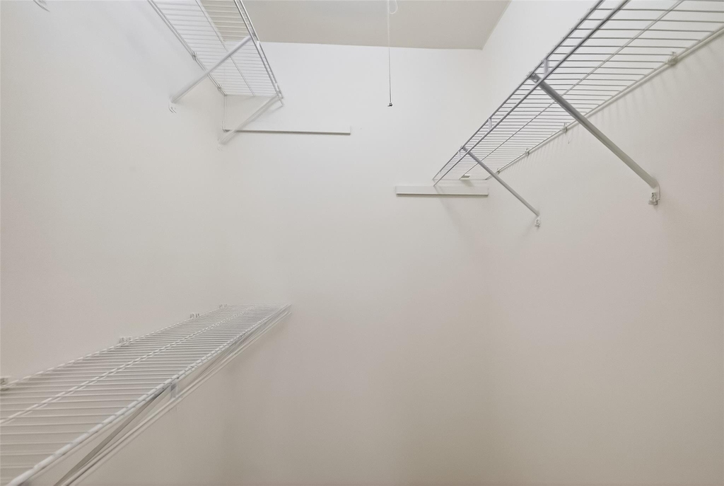 15022 Chipman Lane - Photo 18