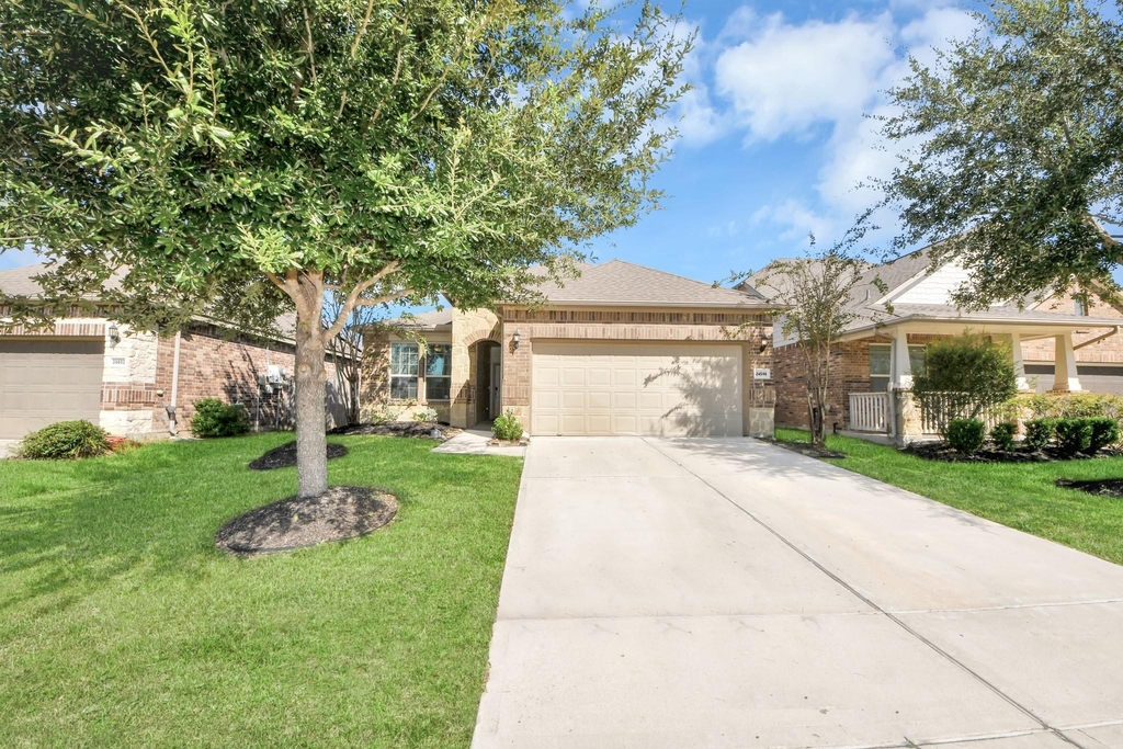 24546 Royal Pike Drive - Photo 0