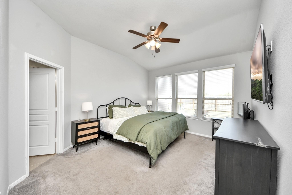 24546 Royal Pike Drive - Photo 14