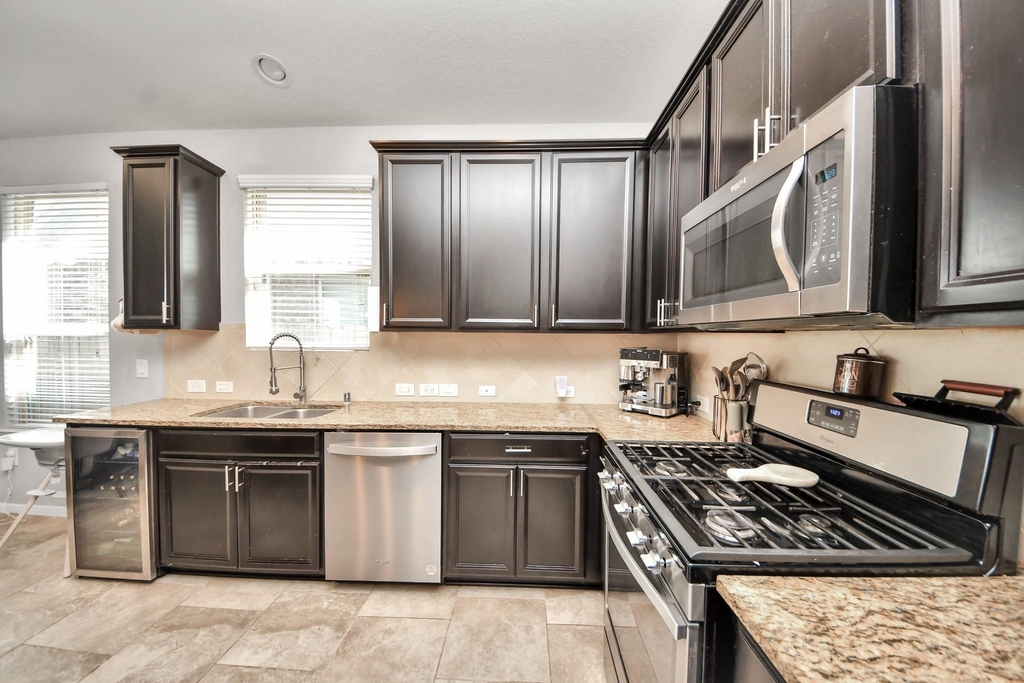 24546 Royal Pike Drive - Photo 10
