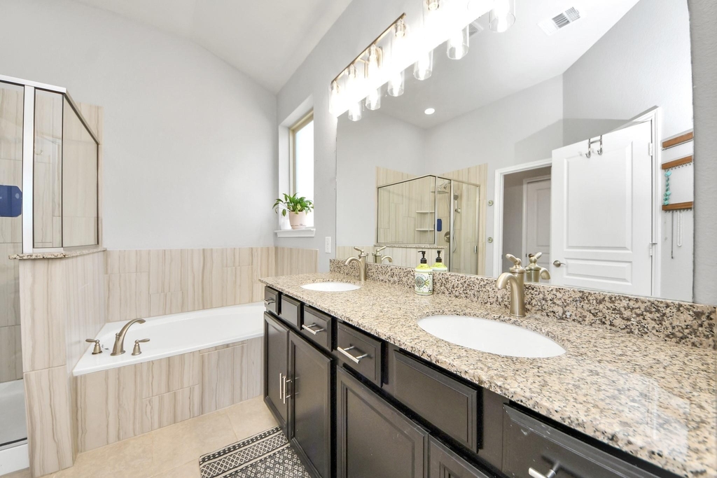 24546 Royal Pike Drive - Photo 17