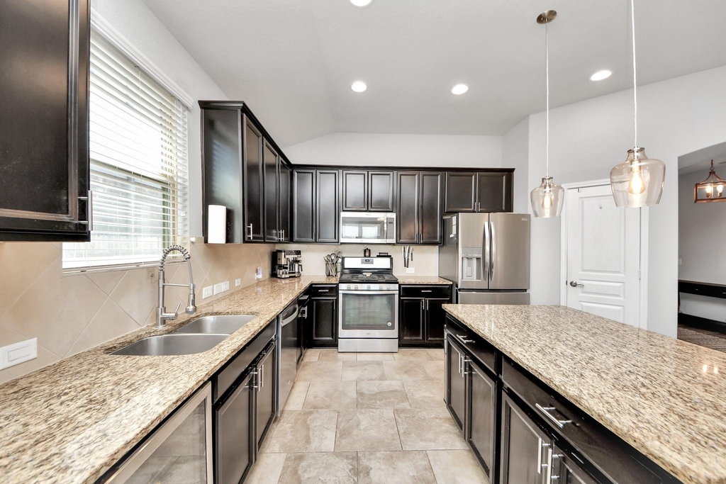 24546 Royal Pike Drive - Photo 6