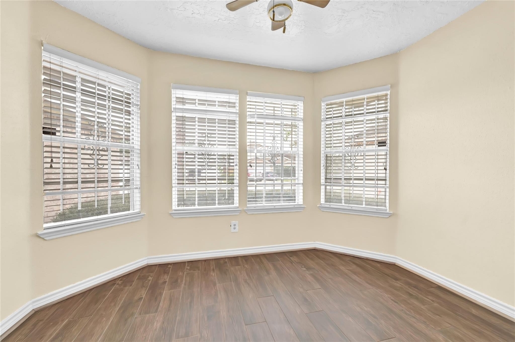 11734 Fairpoint Drive - Photo 8