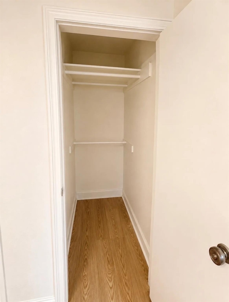 5526 Stonewall Street - Photo 8